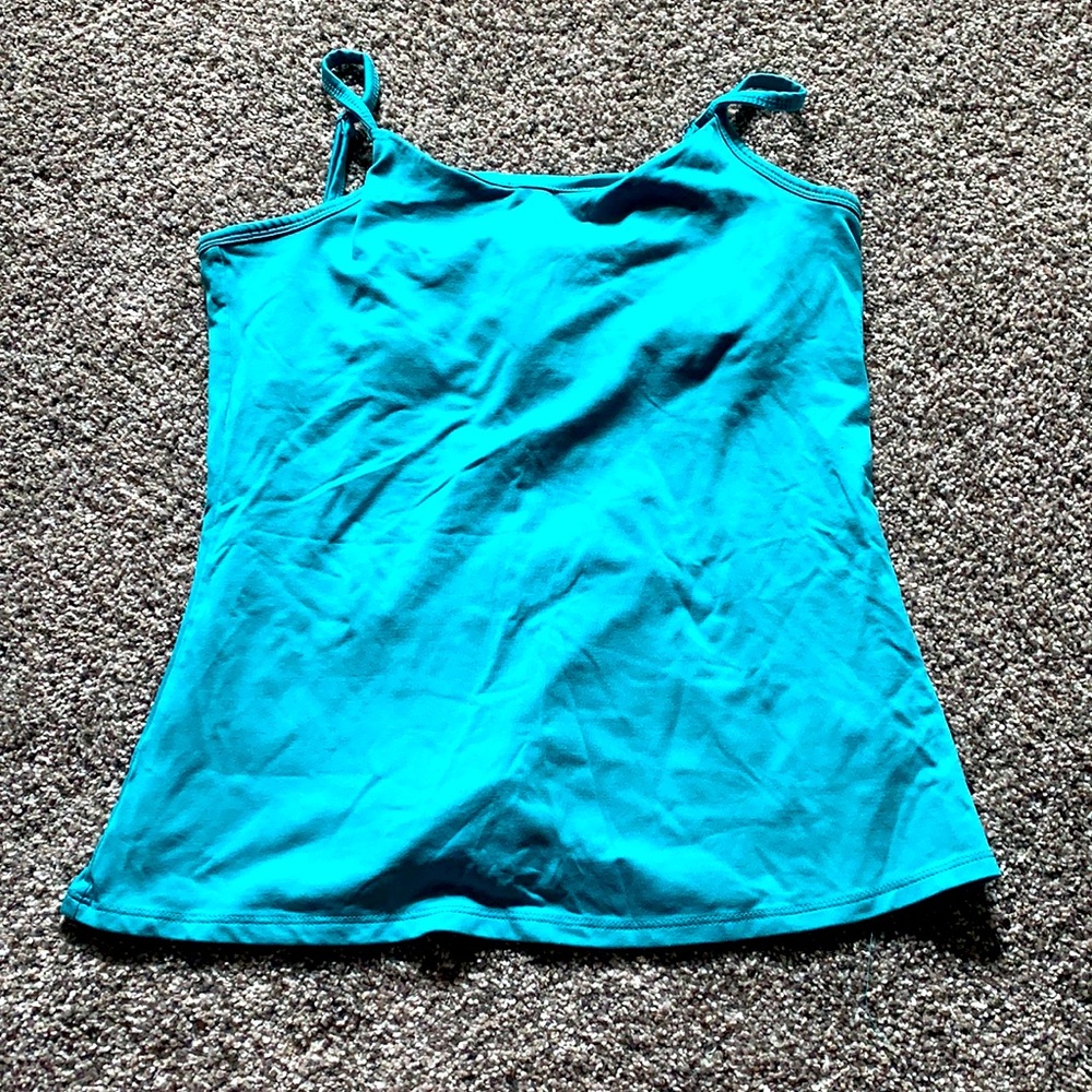 Light blue fitted adjustable tank.